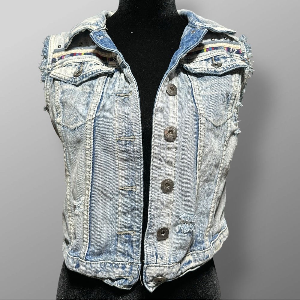 Mudd Y2K Denim Vest Medium Distressed Light Wash Cropped Jean Jacket Sleeveless